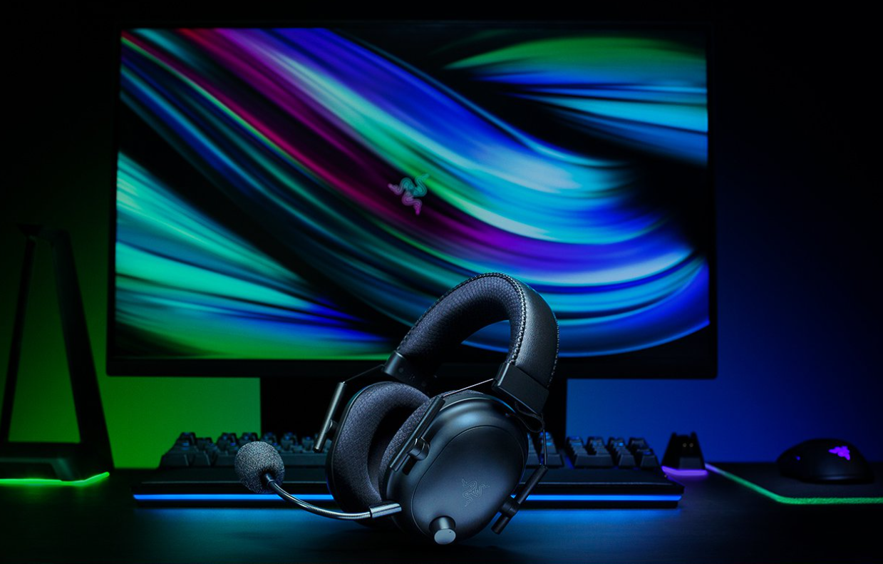 Razer Blackshark V2 Pro herní sluchátka černá