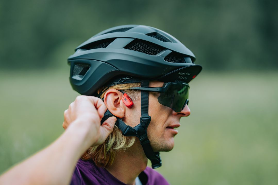 Suunto Wing slúchadlá červená
