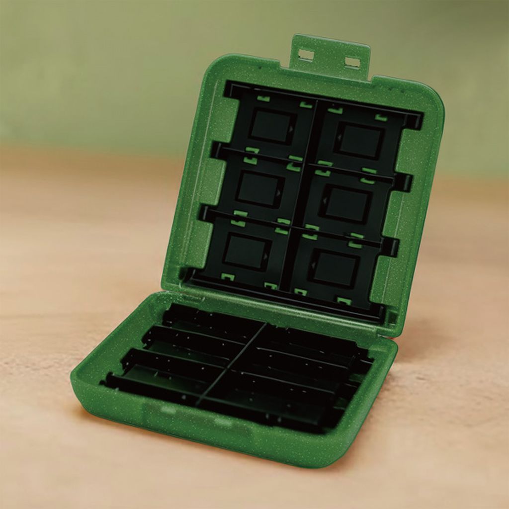 HORI Card Case 24 pouzdro na herní karty Pixel Green