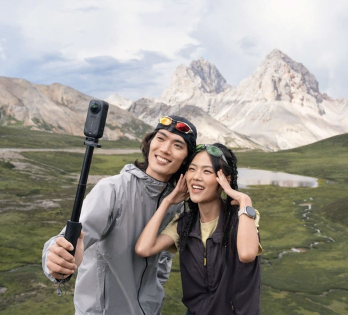 Insta360 X6 Standard Bundle akční kamera černá