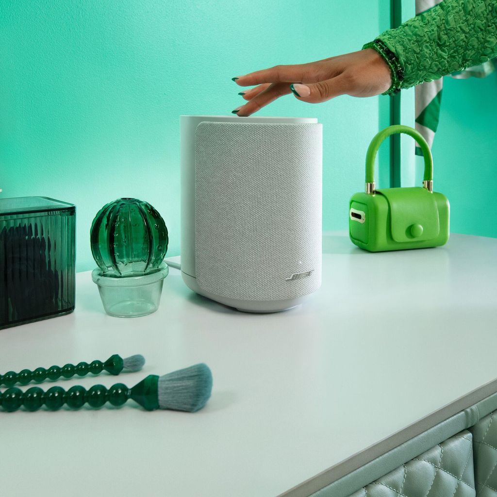 Bose Lifestyle Ultra Speaker reproduktor bílý