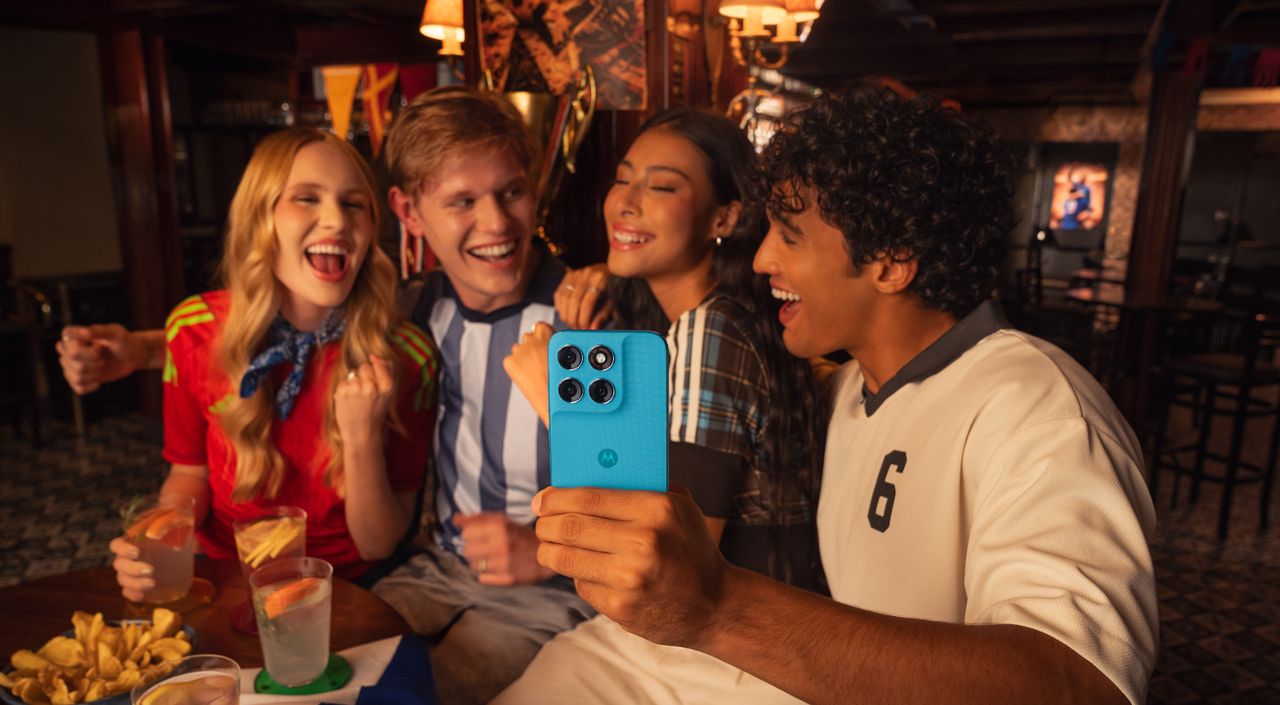 Motorola Moto G87 5G 8GB/256GB PANTONE Overture