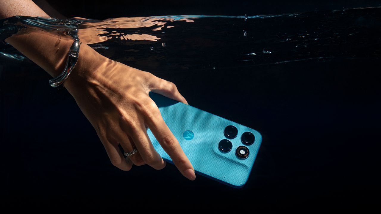 Motorola Moto G87 5G 8GB/256GB PANTONE Overture
