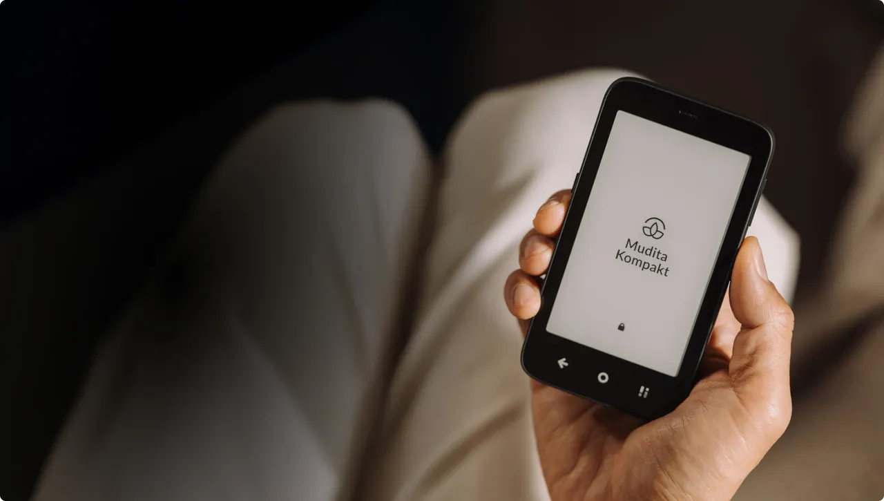 Mudita Kompakt e-ink 3GB/32GB černý