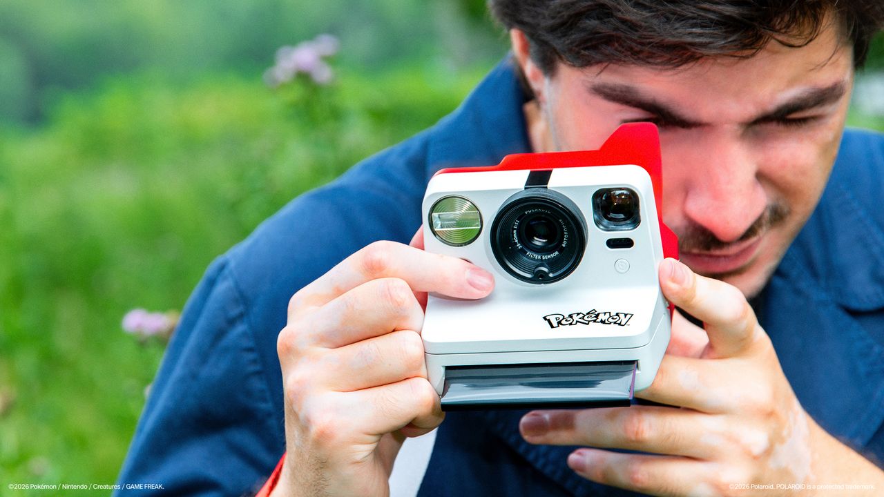 Polaroid Now Gen 3 Pokémon Pokeball Edition
