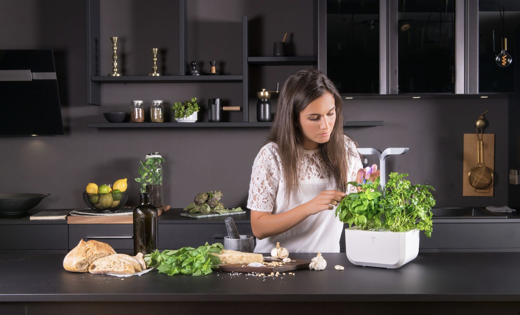 Véritable Exky SMART automatický květináč s regulací osvětlení (2ks Lingot) černý