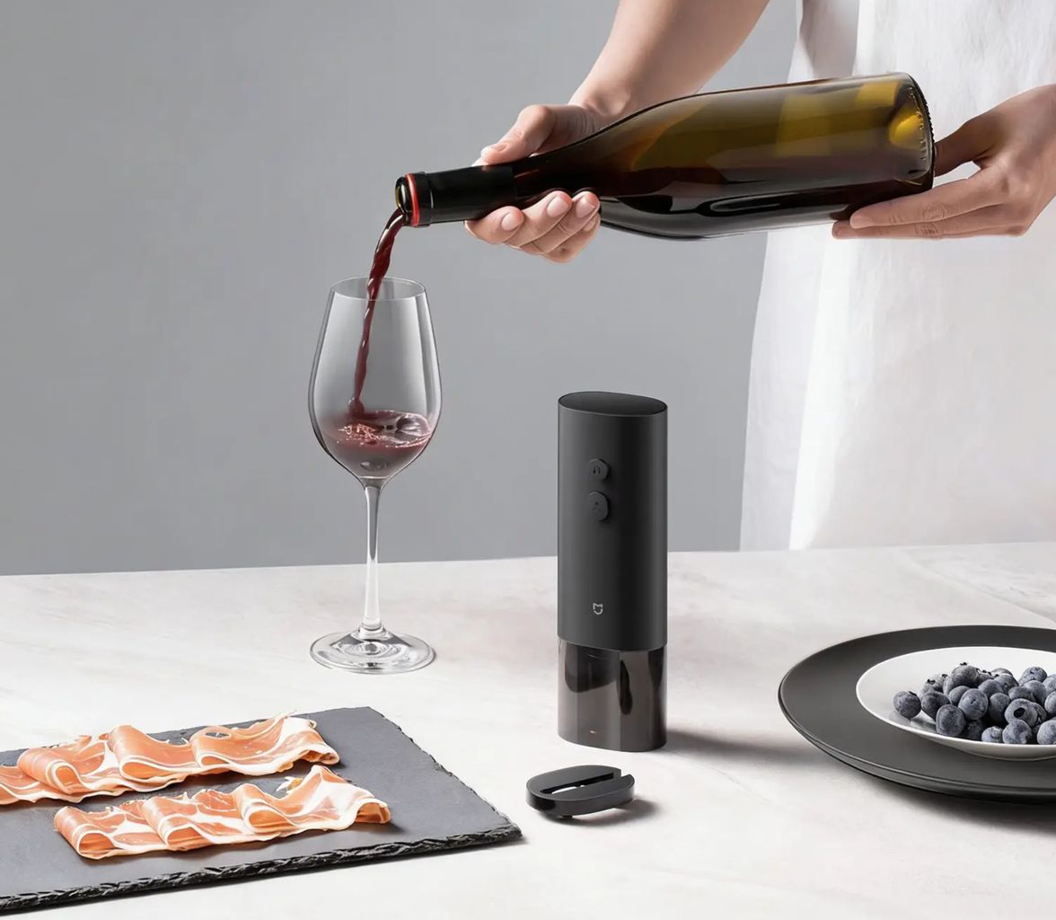 Xiaomi Mijia Wine Bottle Opener elektrický otvírák na víno černý