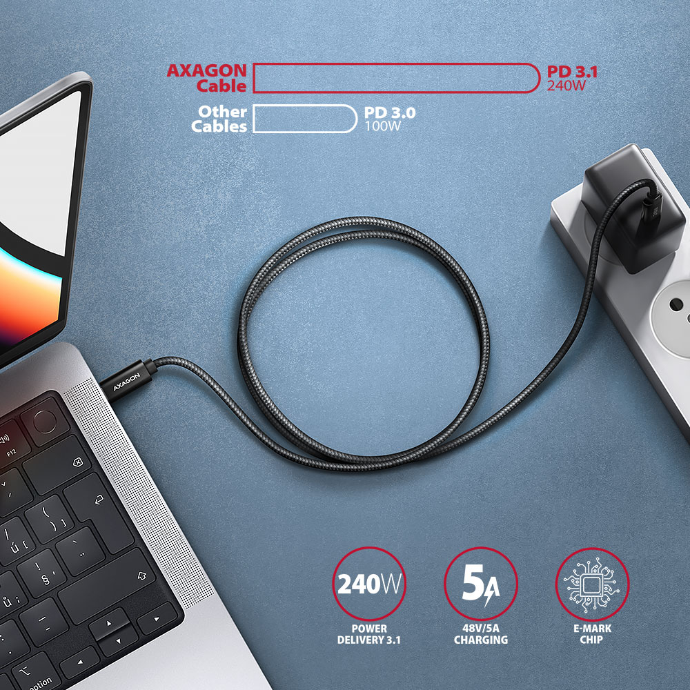AXAGON BUCM2-CM25AB stočený kabel u notebooku a nabíječky s porovnáním PD 3.1 240W a běžných kabelů PD 3.0 100W