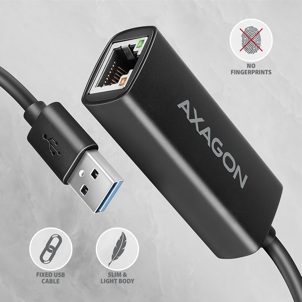 AXAGON ADE-AR – štíhlé tělo adaptéru s konektorem USB-A odolné proti otiskům prstů
