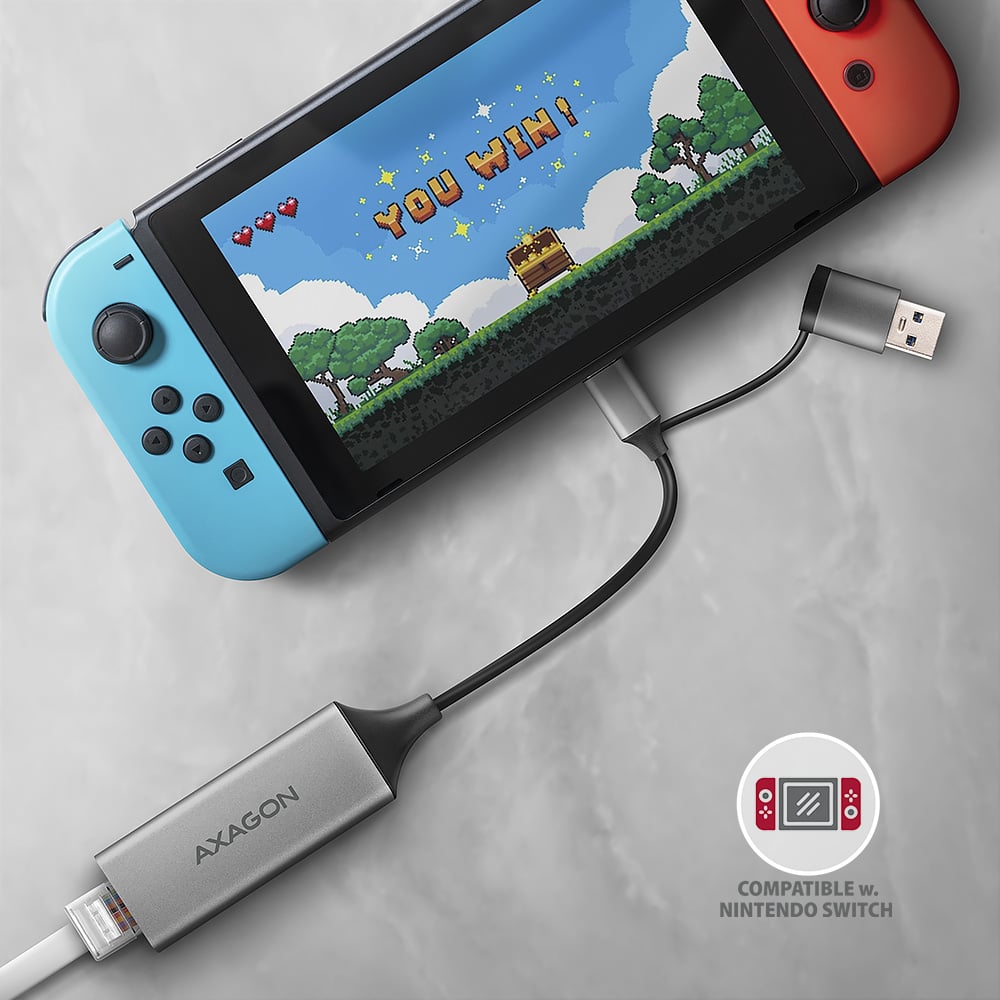 AXAGON ADE-TXCA připojený k herní konzoli Nintendo Switch přes USB-C