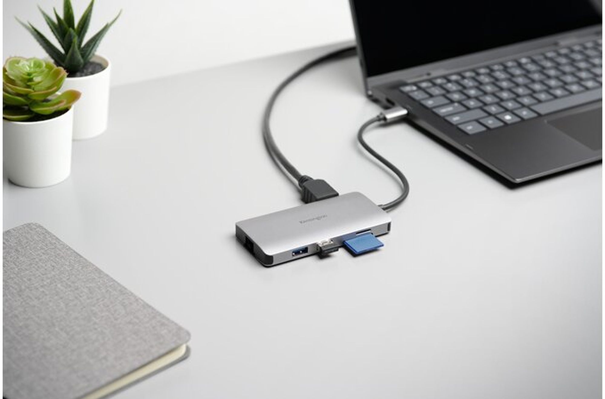 Kensington USB-C 8v1 mobilní dokovací stanice