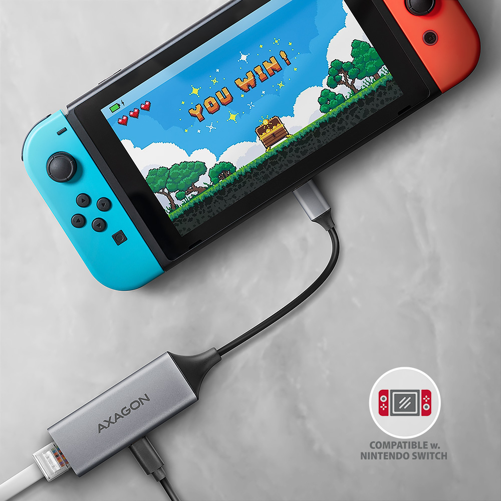 AXAGON ADE-TXPD připojený k herní konzoli Nintendo Switch