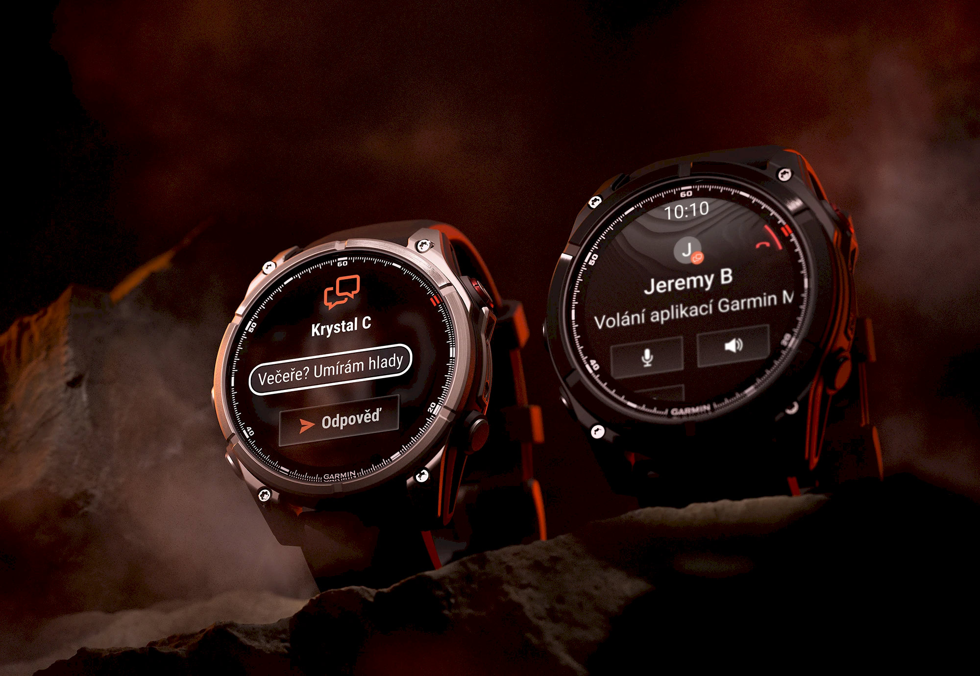 Garmin fenix 8 Pro(51 mm) Carbon grey DLC titanium s hnědým koženým řemínkem