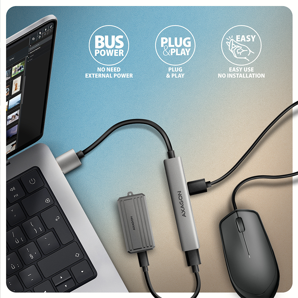 AXAGON HUE-STA připojený k notebooku, myši a externímu disku