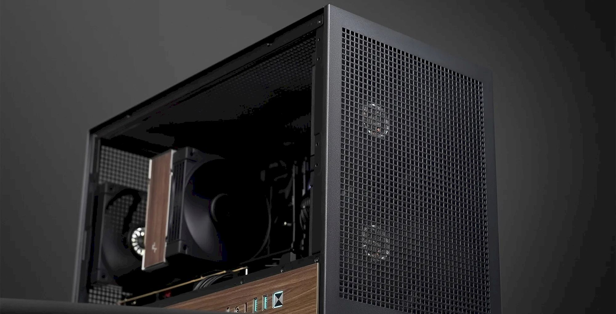 DEEPCOOL CH260 WOOD čierna