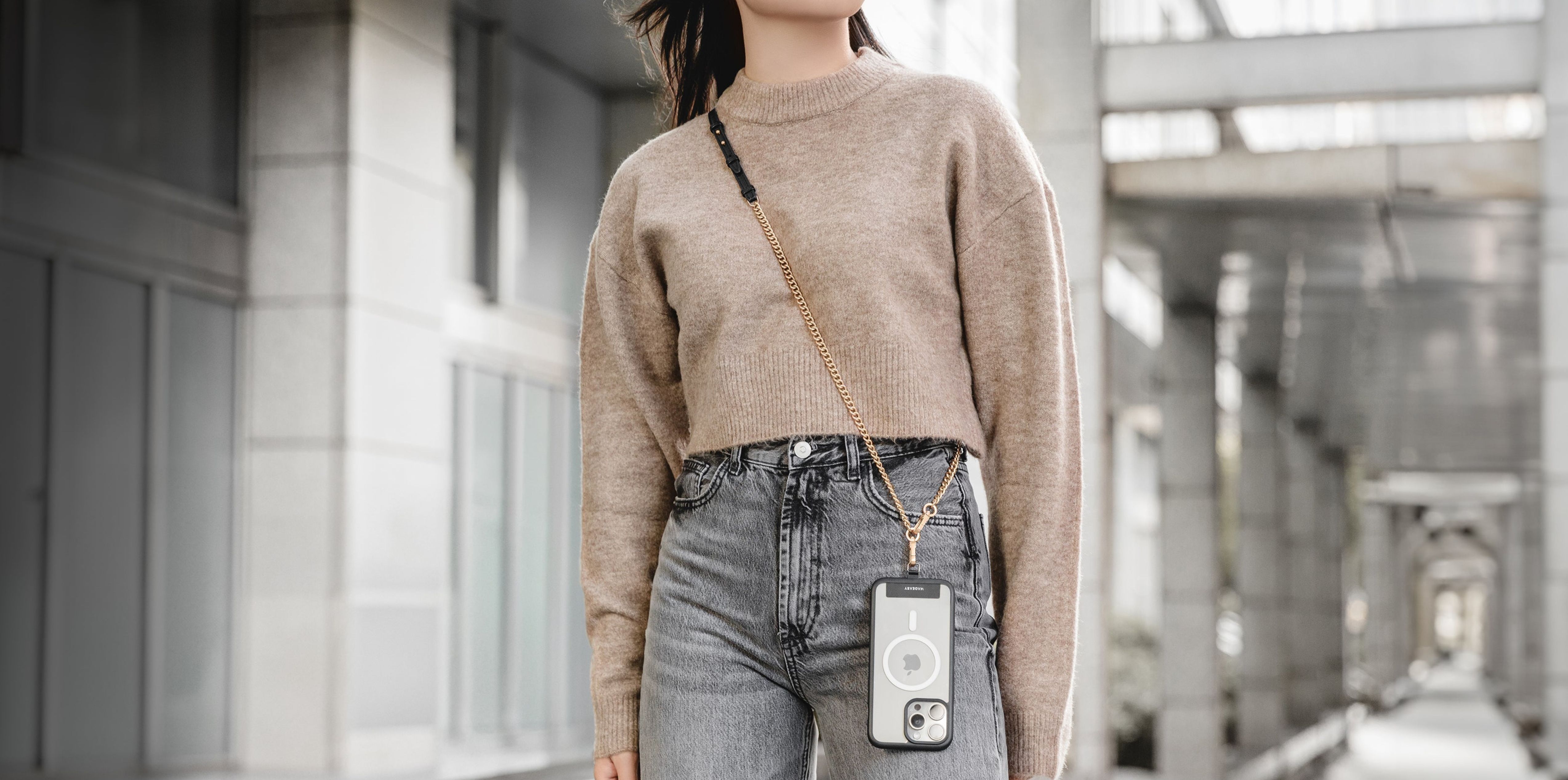 MagEasy 9mm Modern Chain Strap univerzální popruh černá/zlatá