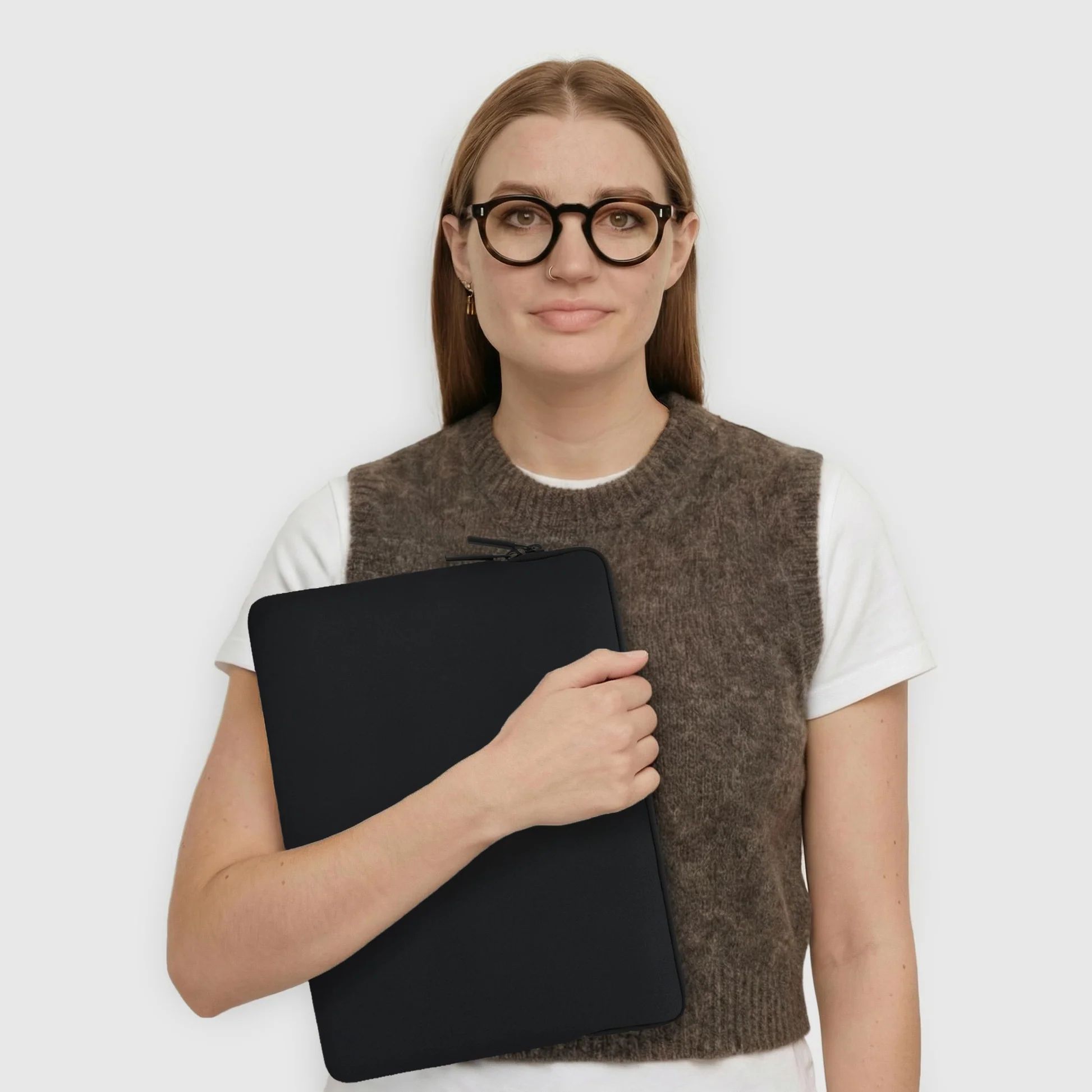 Pipetto Classic Fit Sleeve pouzdro pro MacBook 14"/13" černé