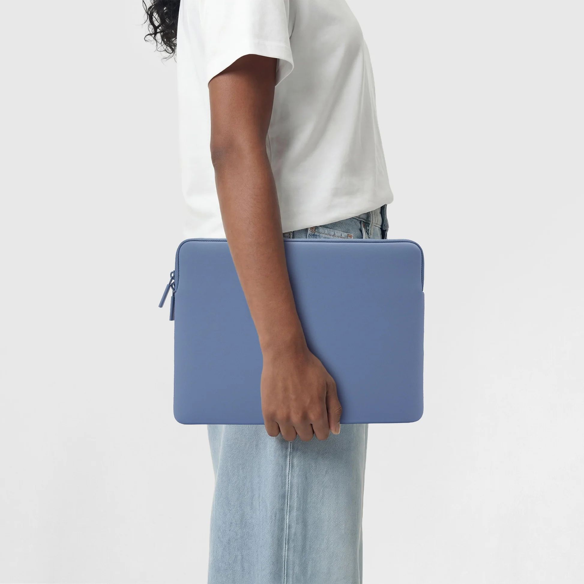 Pipetto Classic Fit Sleeve pouzdro pro MacBook Neo 13" modré