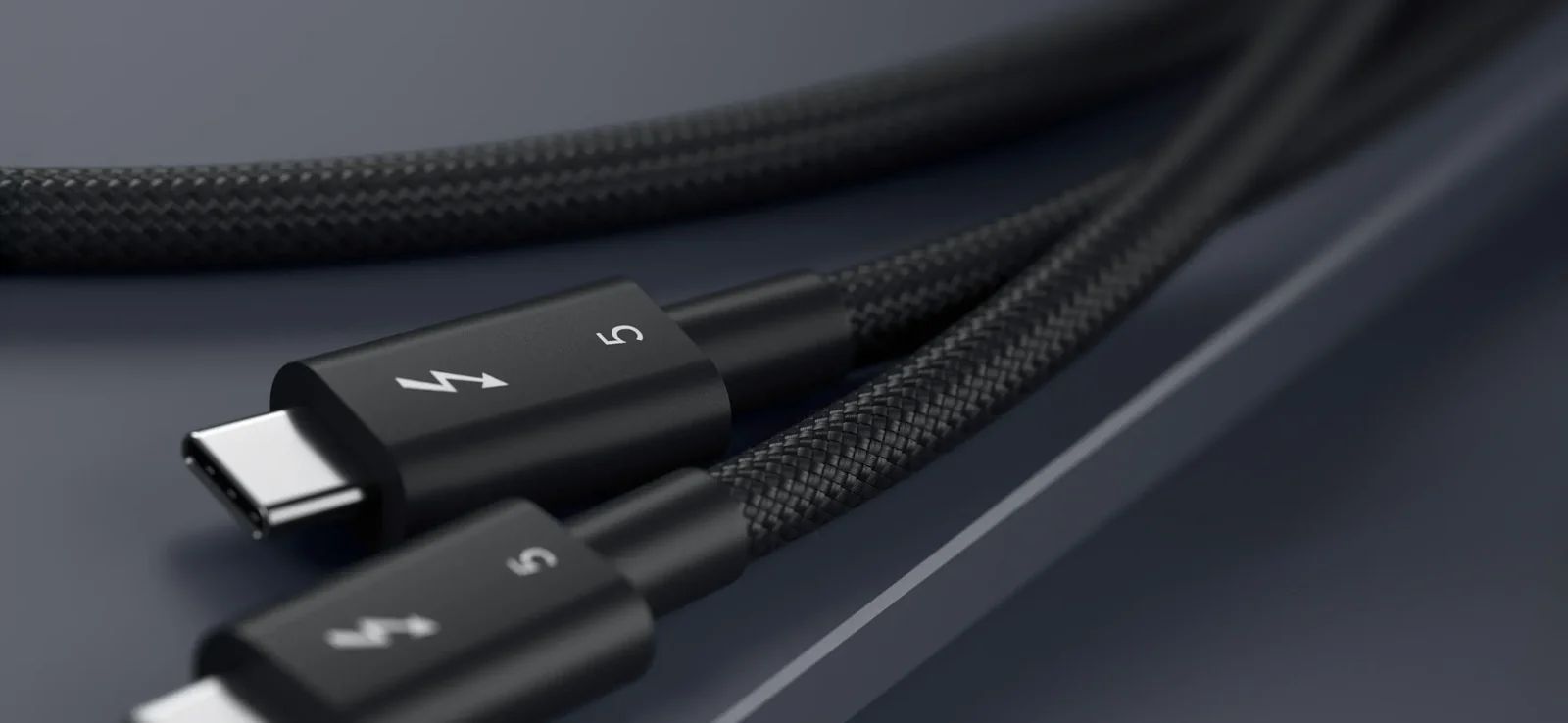 Satechi Thunderbolt 5 Pro pletený kabel (PD 240W,80Gpbs,8K Video) 1m vesmírně černý