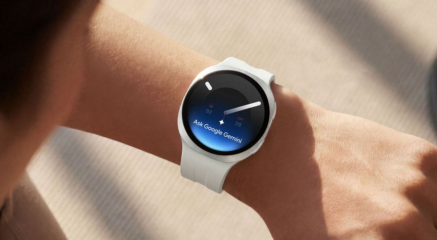Samsung Galaxy Watch9 (44mm) strieborná