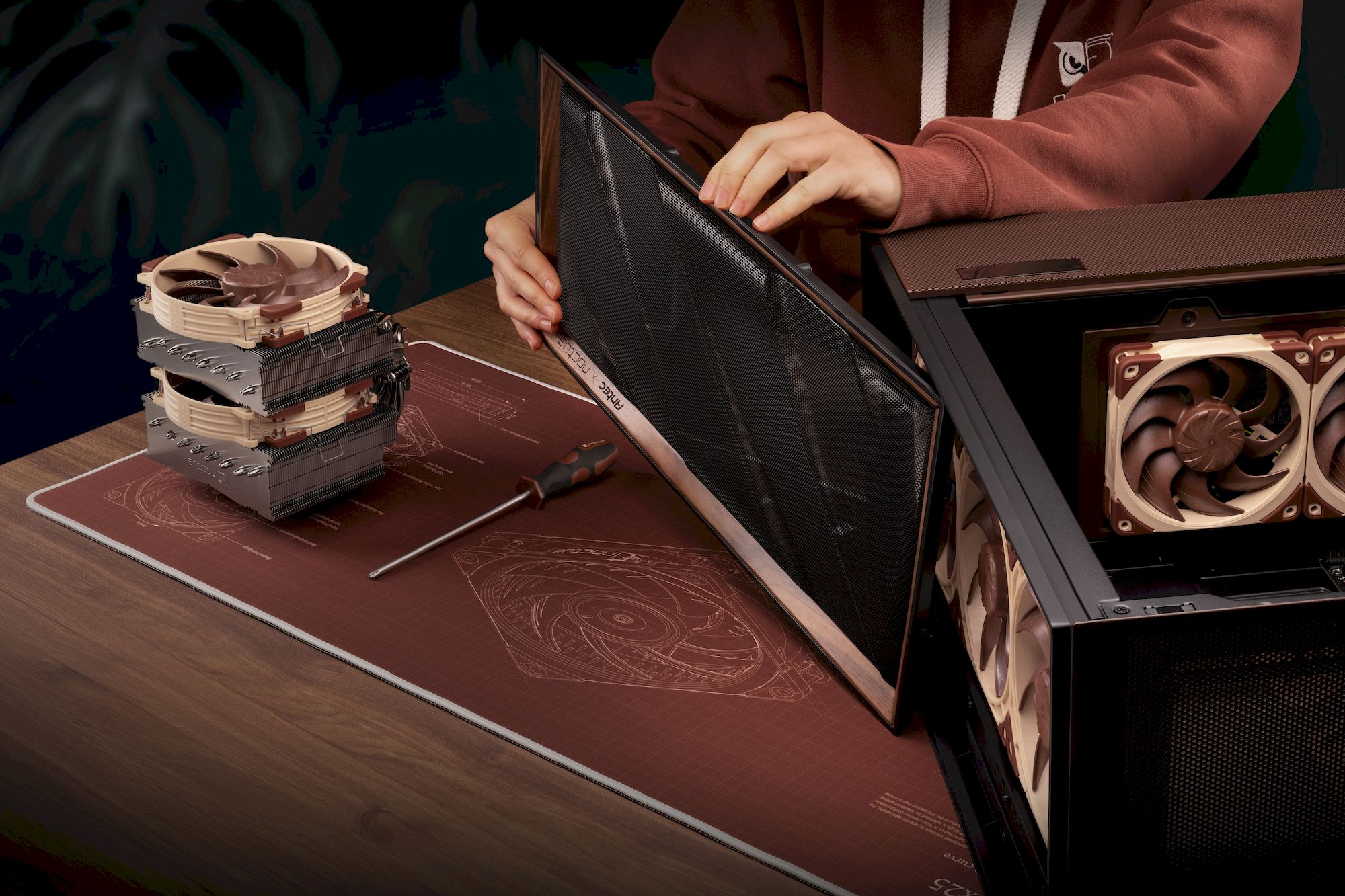 Antec Flux Pro Noctua Edition