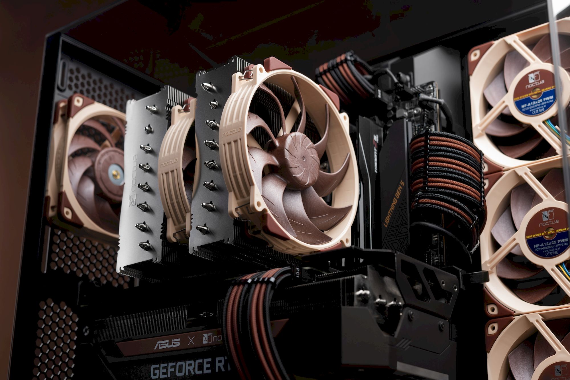 Antec Flux Pro Noctua Edition
