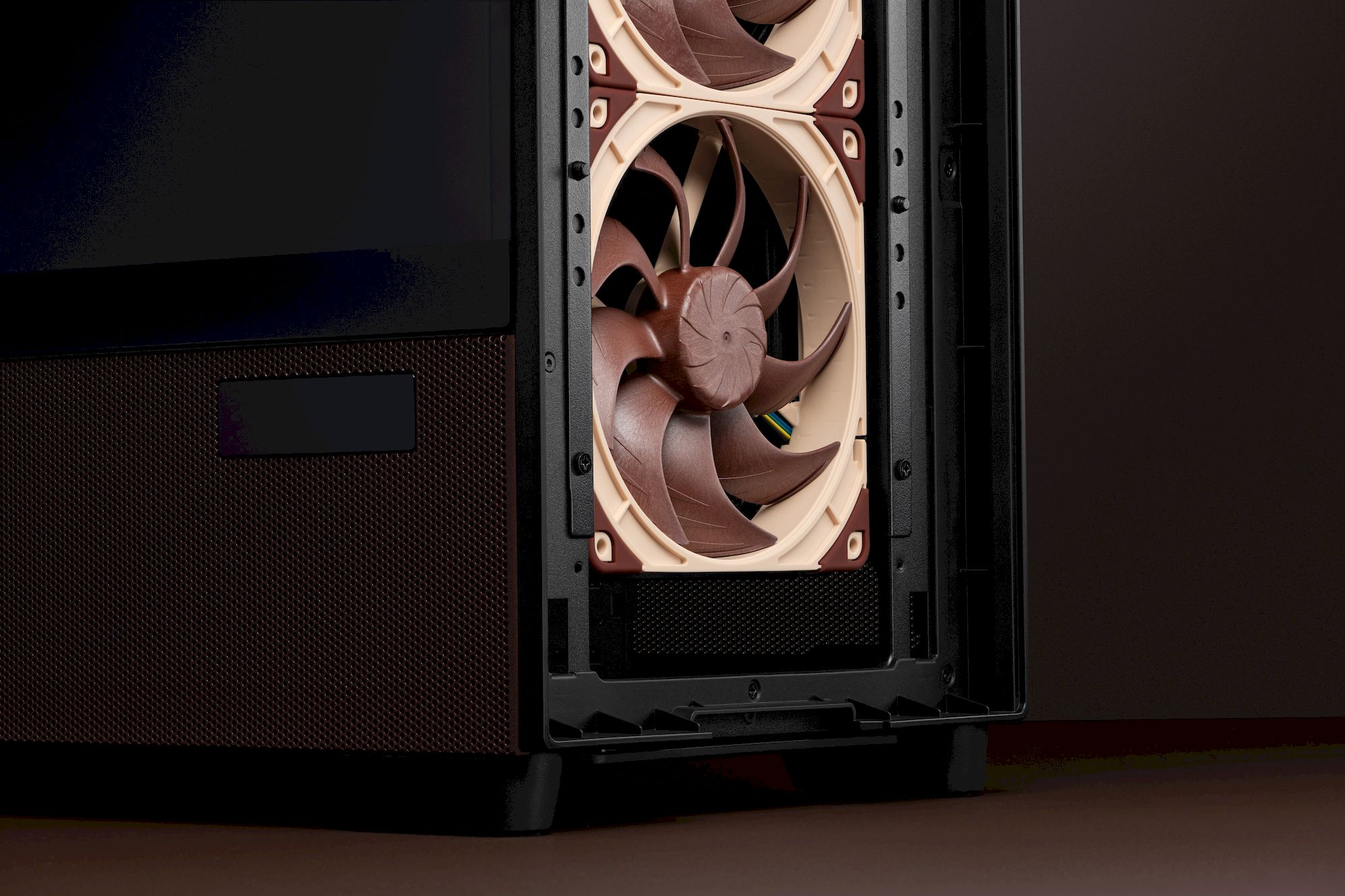 Antec Flux Pro Noctua Edition