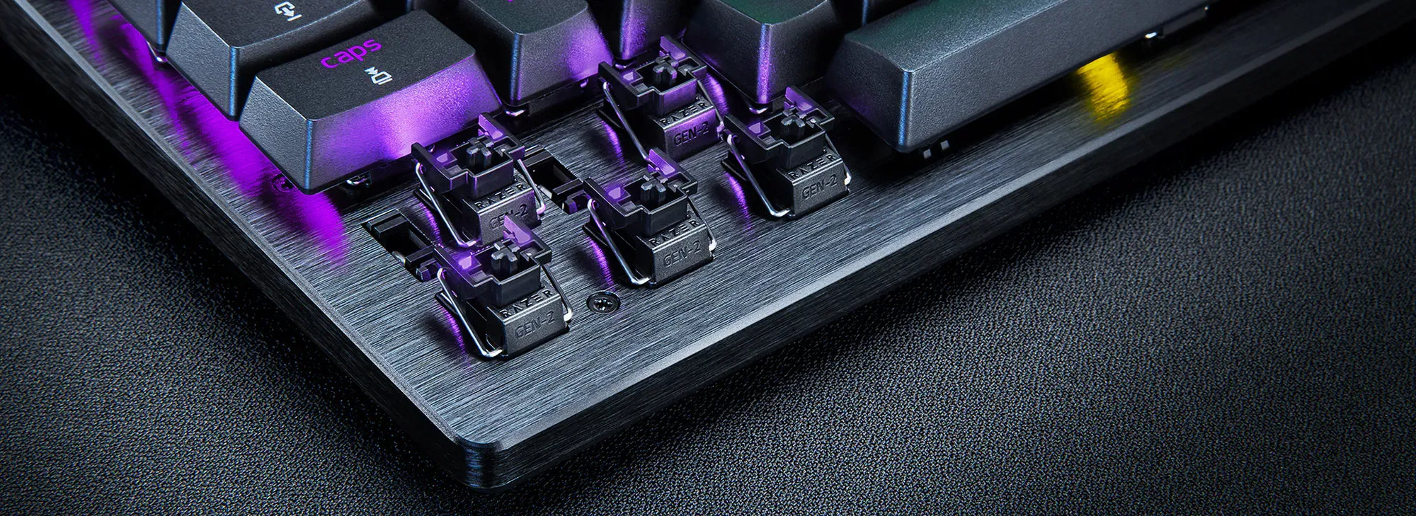 Razer Huntsman V3 HE Magnetic Tenkeyless herní klávesnice (US) černá