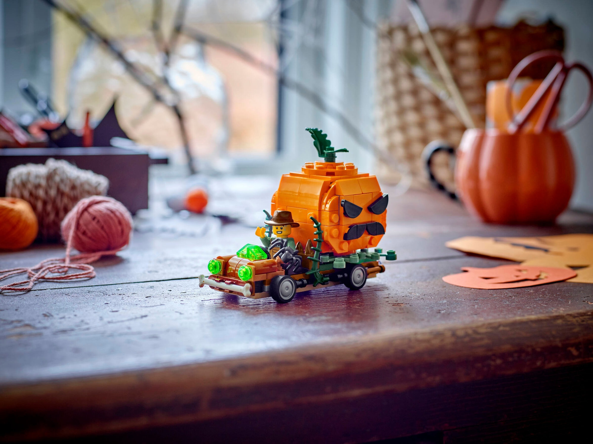 LEGO Iconic 40822 Pick-up s halloweenskými tekvicami