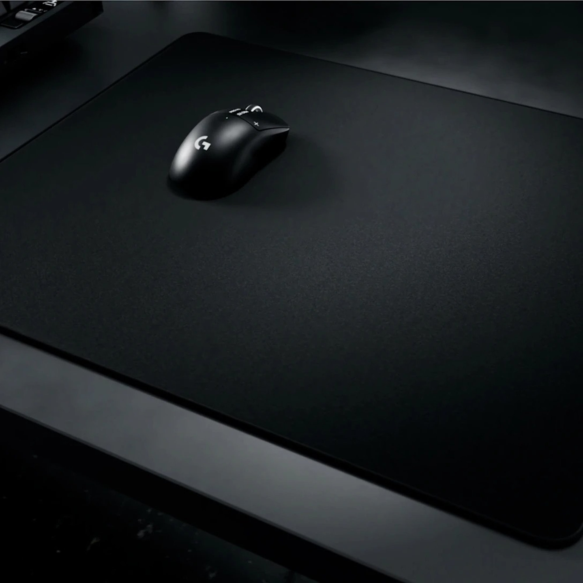 Logitech G PRO X Control herní podložka pod myš černá