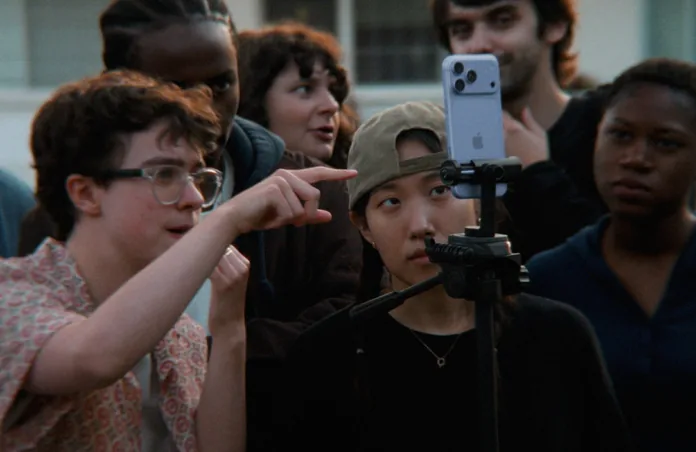 Filmový štáb natáčí iPhonem