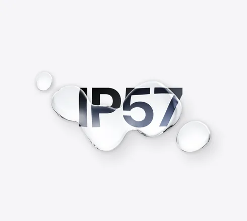 Nápis IP57 s kapkami vody
