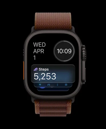 Počet kroků na ciferníku Apple Watch Ultra 4