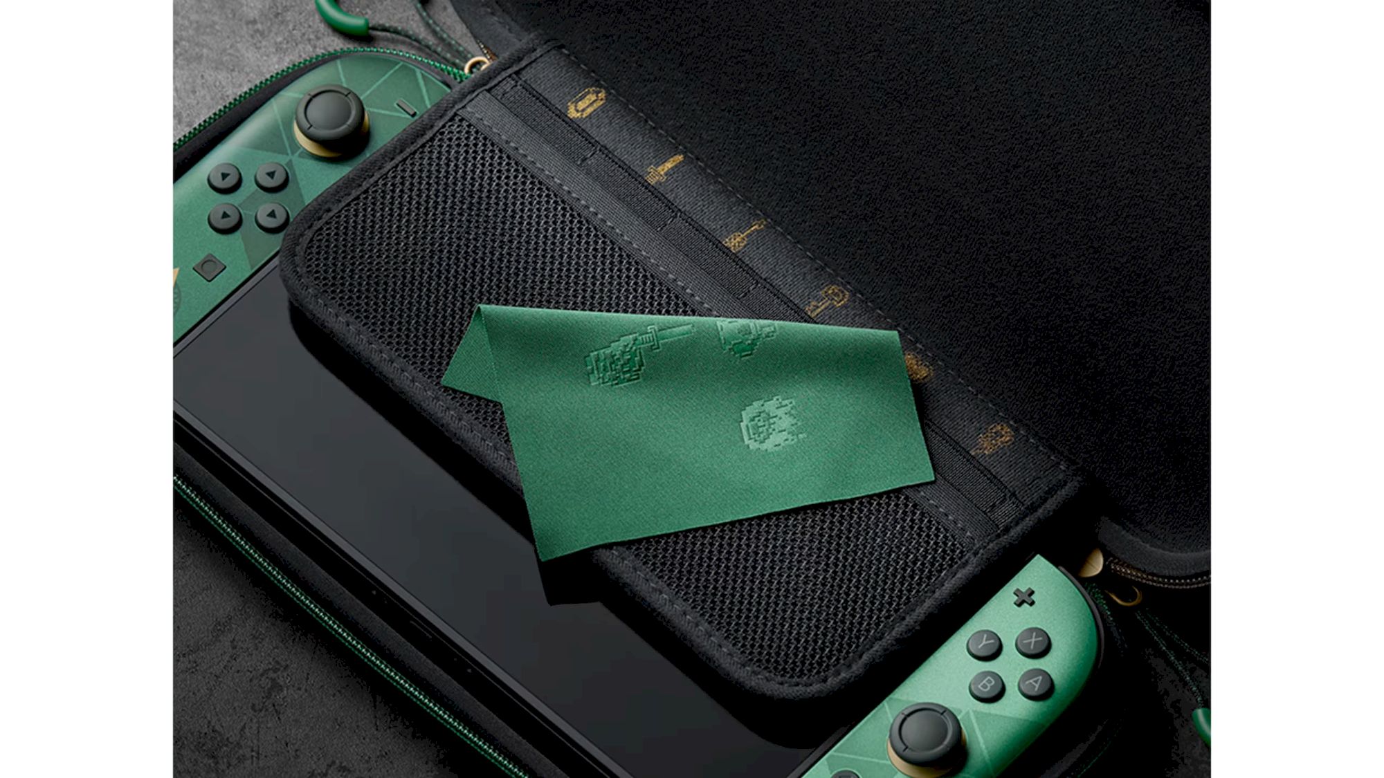 Nintendo Switch 2 Carrying Case&Screen Protector The Legend of Zelda - 40th Anniversary Edition