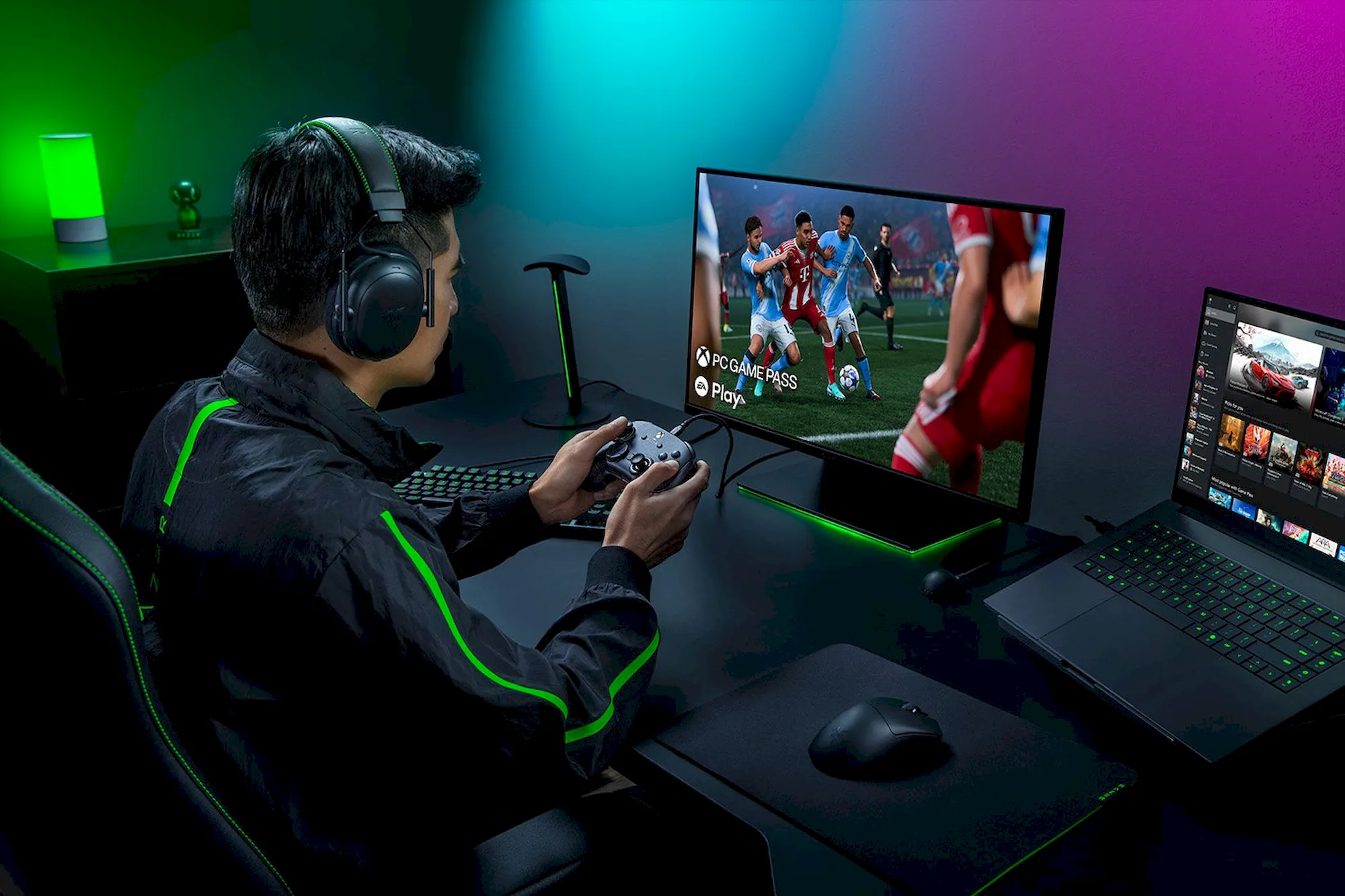 Razer Wolverine V4 Tournament Edition pro Xbox Series a PC černý