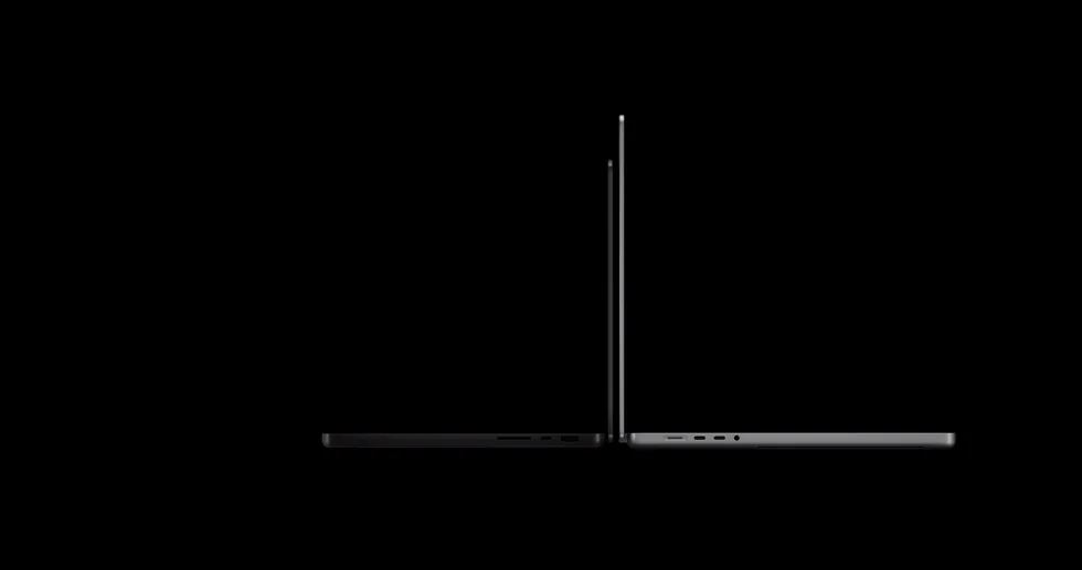 14″ a 16″ MacBook Pro z boku