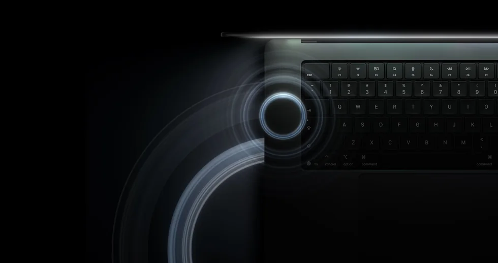Reproduktor vedle klávesnice MacBooku Pro