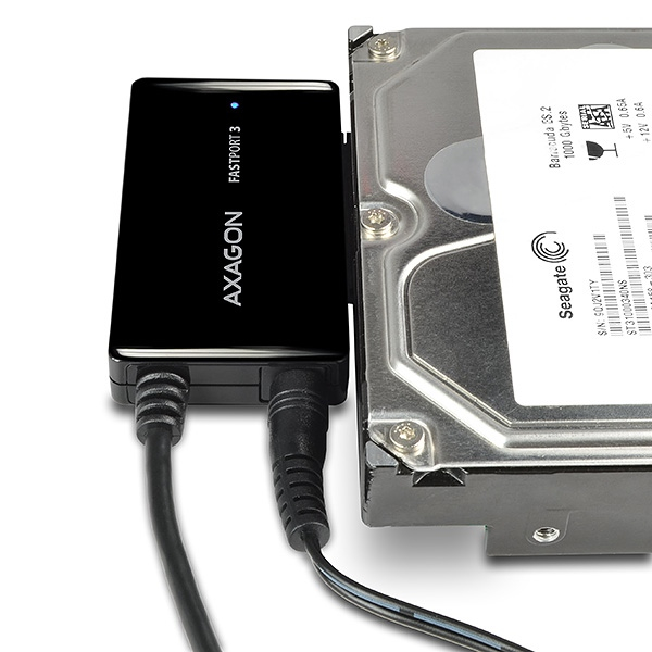 AXAGON ADSA-FP3 připojený k 3,5palcovému disku Seagate s externím napájením