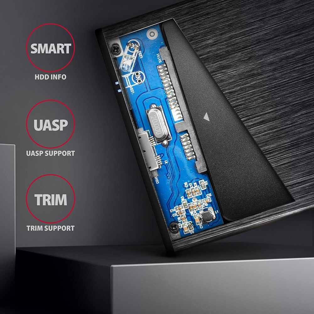 Vnitřní SATA konektor s podporou UASP, TRIM a SMART