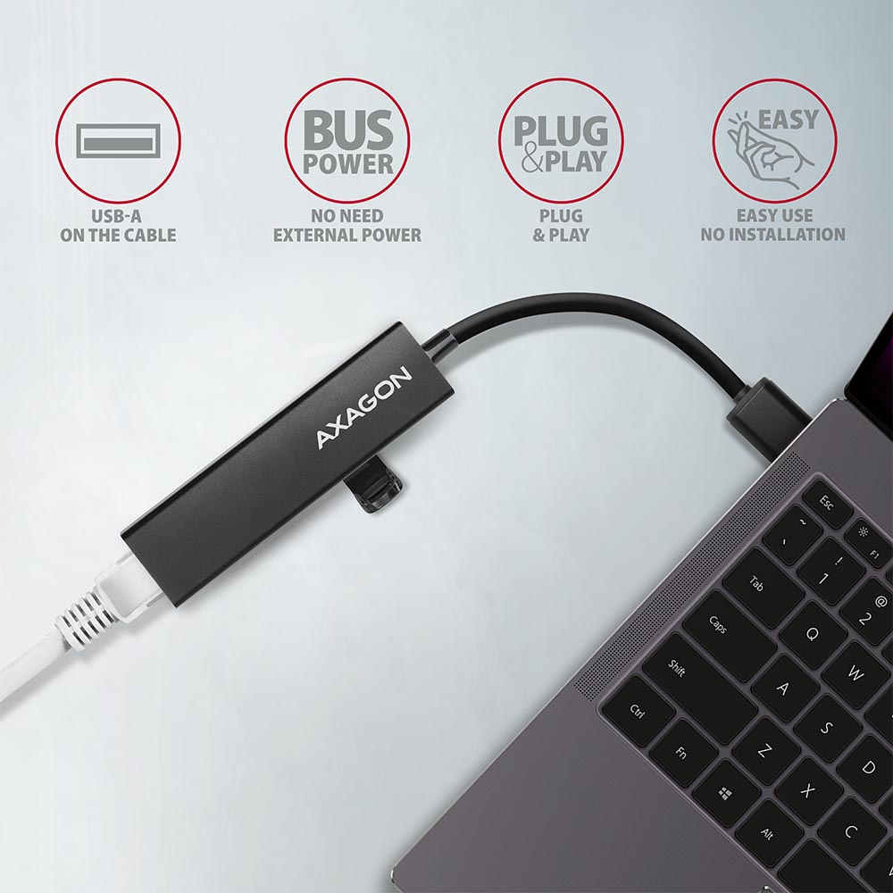 AXAGON HMA-GL3A připojený k notebooku bez nutnosti instalace
