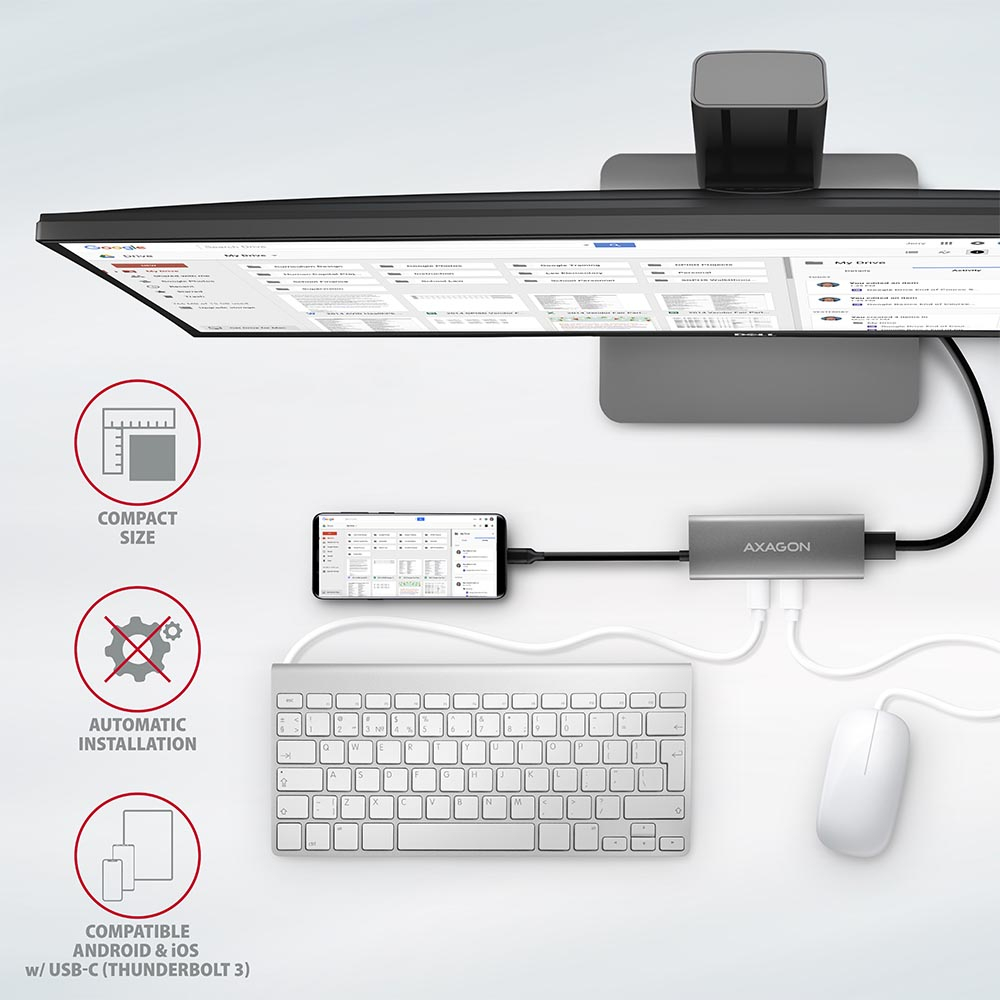 AXAGON HMC-5G2 v roli pracovní stanice s monitorem, klávesnicí a myší